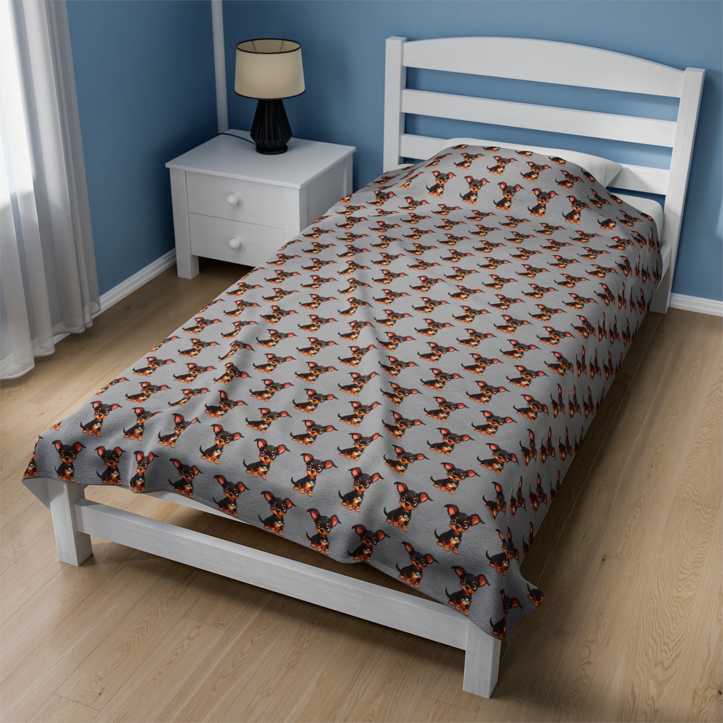 Chihuahua Velveteen Plush Blanket (Grey)
