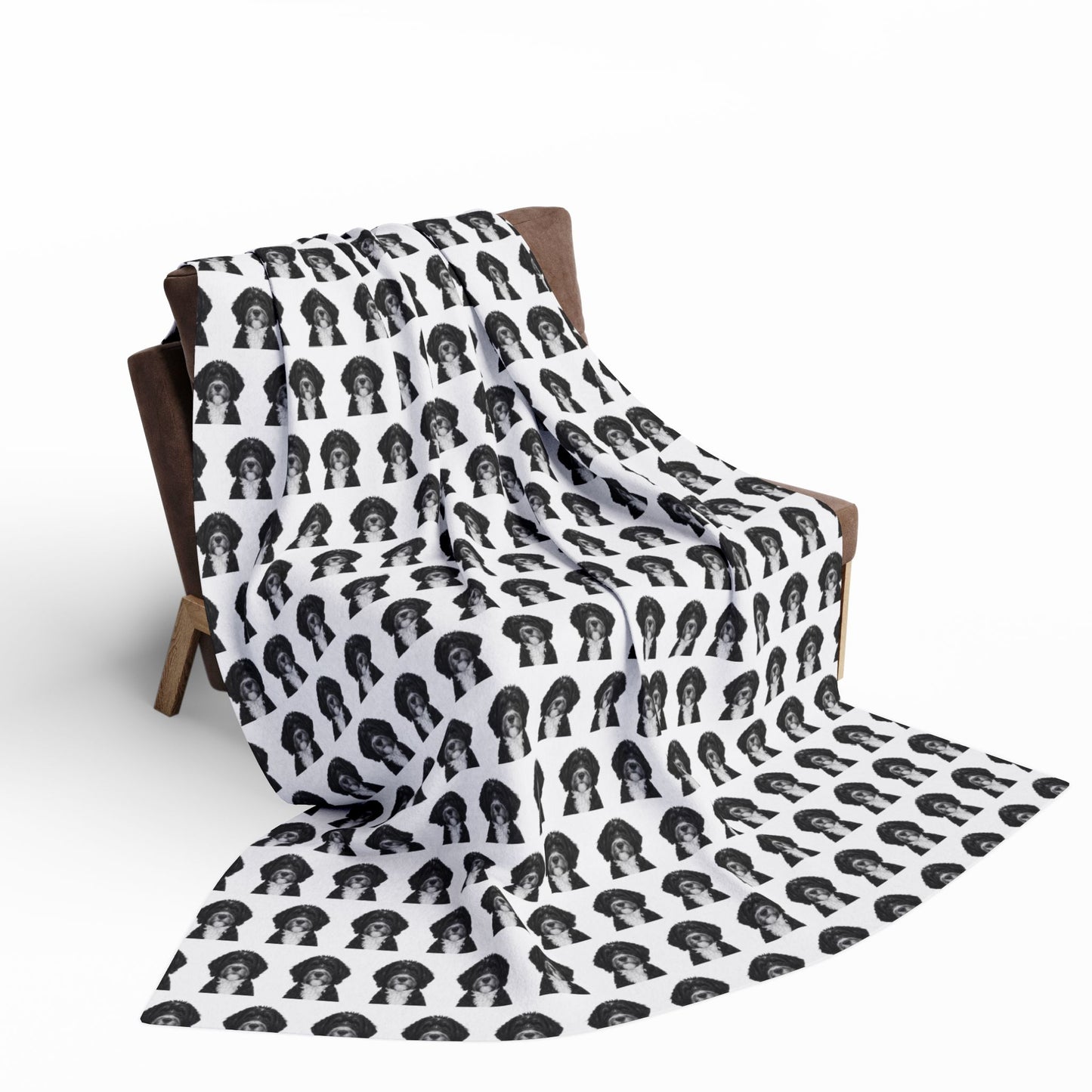 Bernedoodle Fleece Blanket, Dog Design Cozy Arctic Throw for Dog Lovers, Animal Print Home Decor, Winter Gift Idea, Pet Owner Present