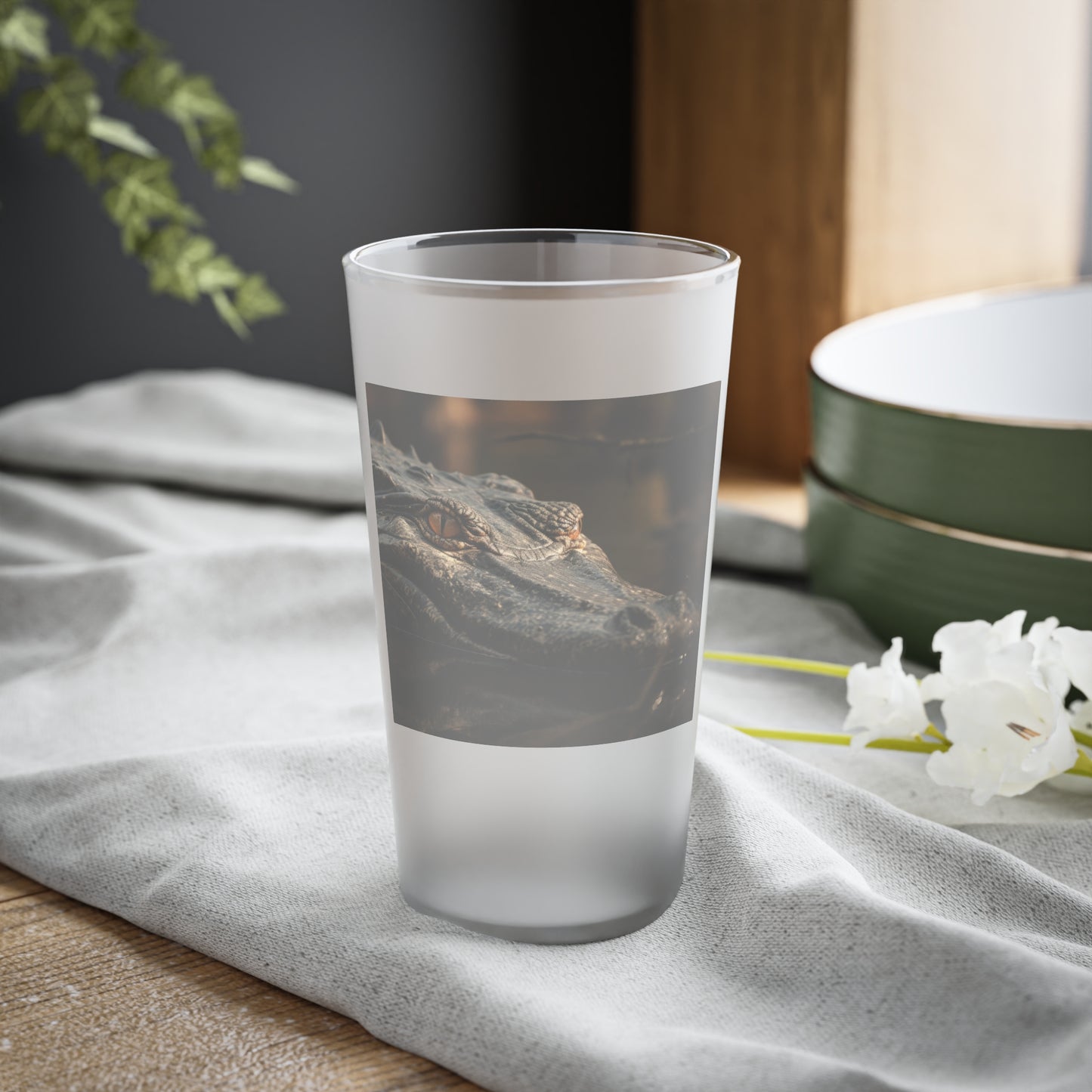 Alligator Frosted Pint Glass, 16oz