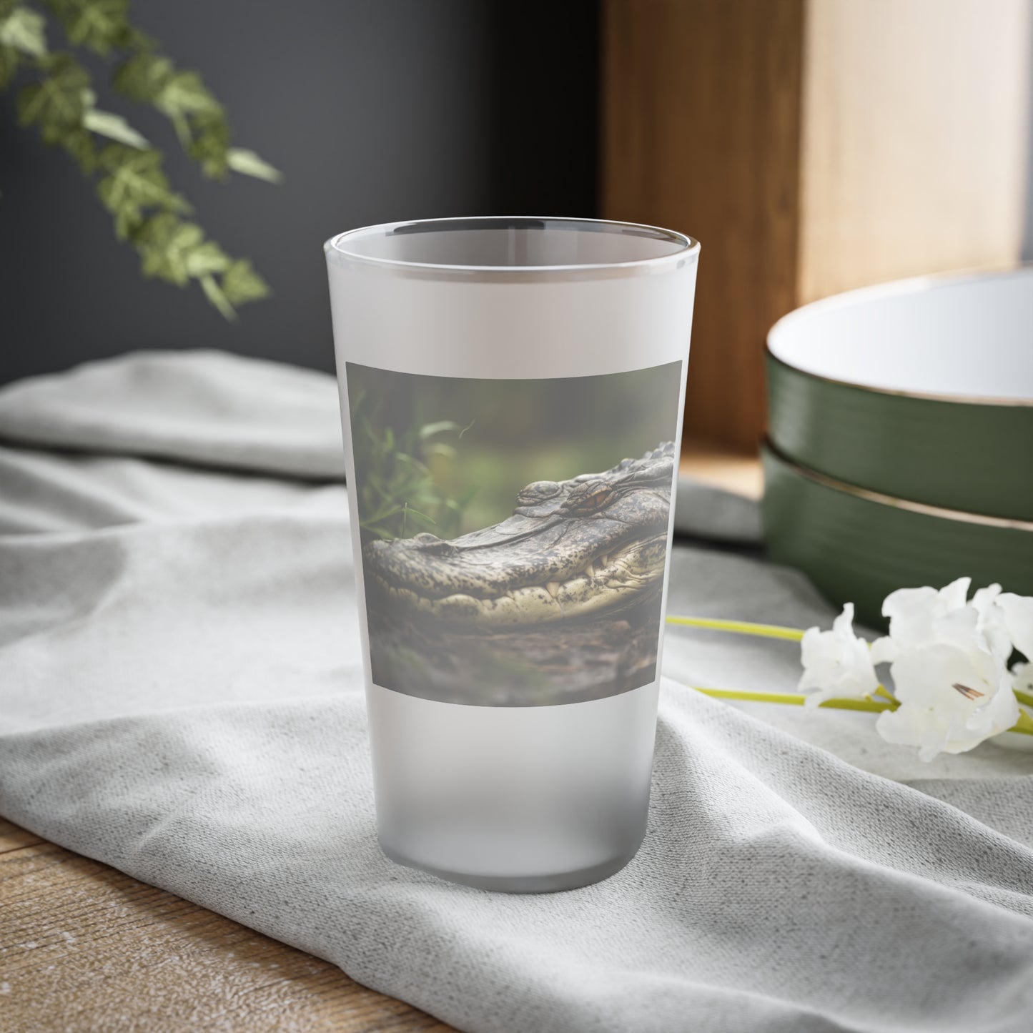 Alligator Frosted Pint Glass, 16oz
