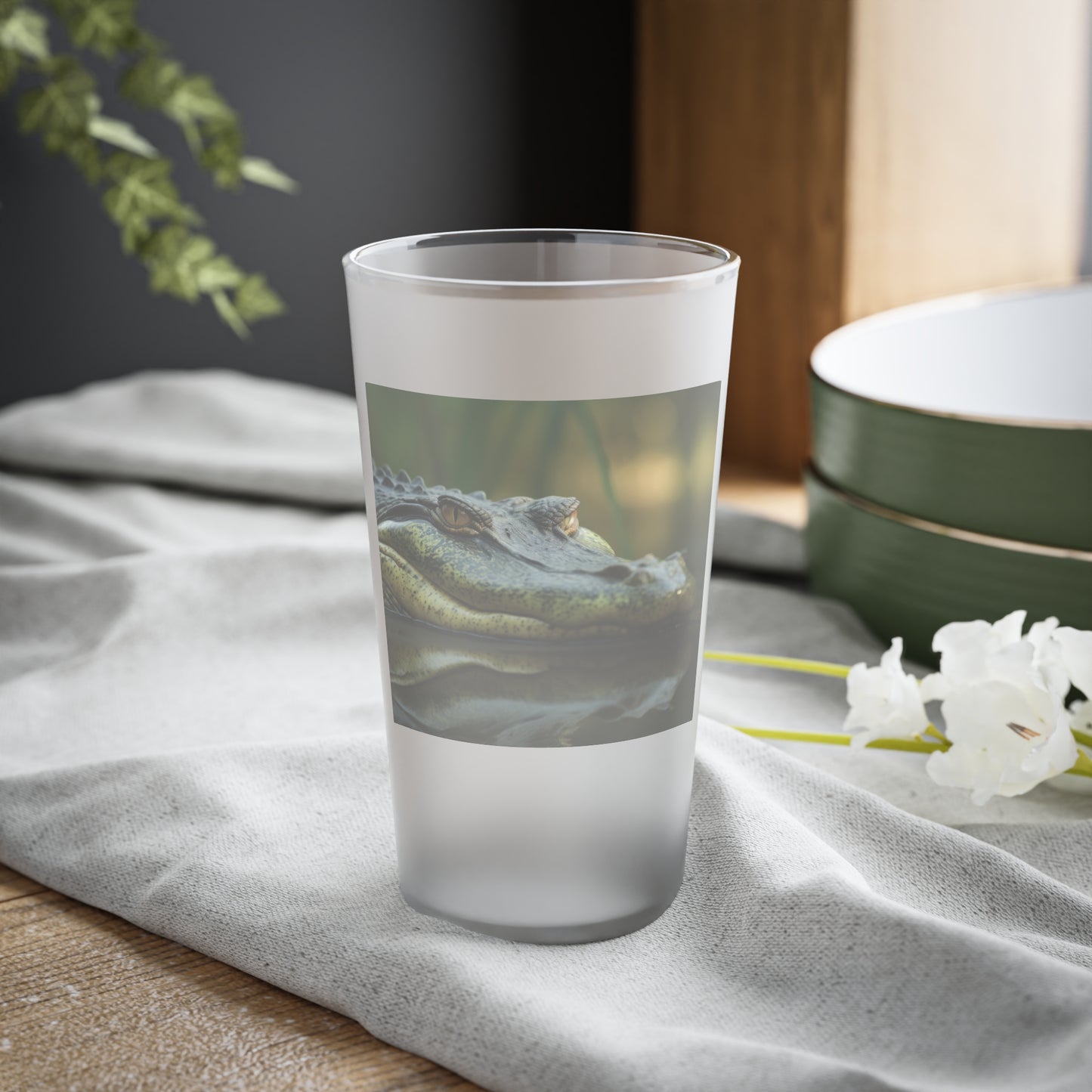 Alligator Frosted Pint Glass, 16oz