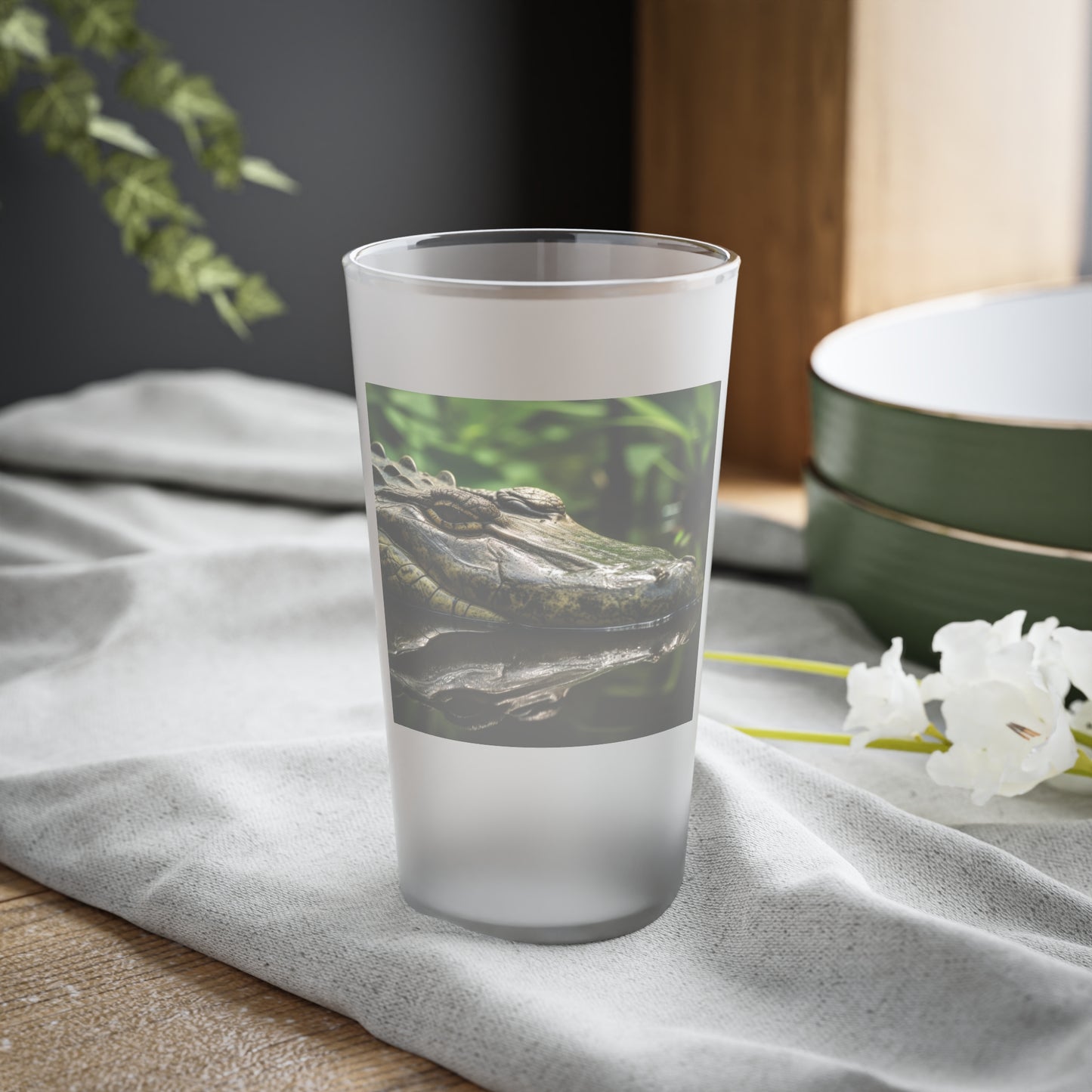 Alligator Frosted Pint Glass, 16oz