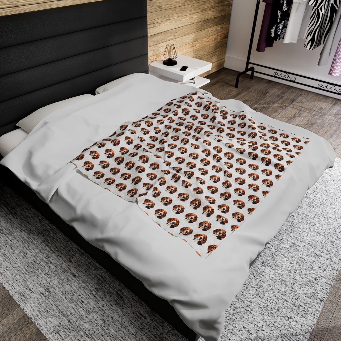 Beagle Velveteen Plush Blanket (White)