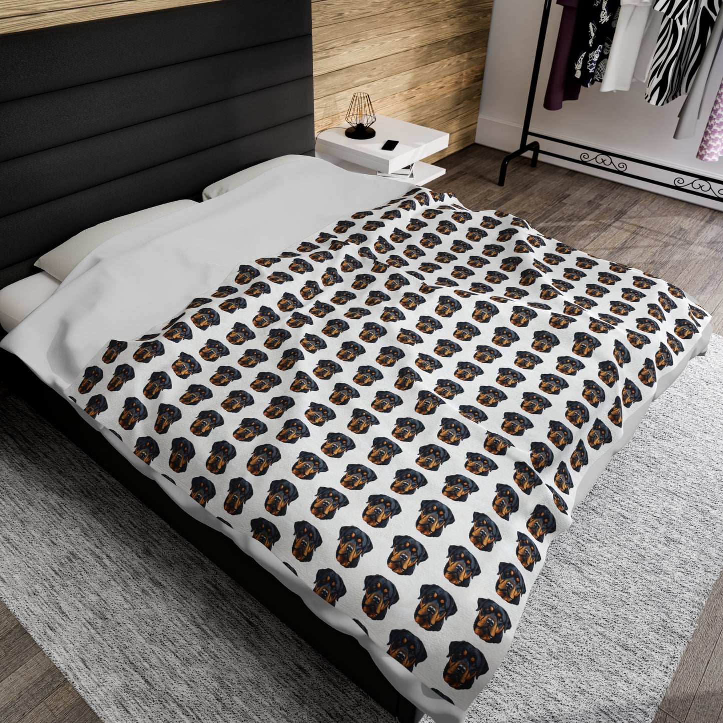 Rottweiler Velveteen Plush Blanket (White)