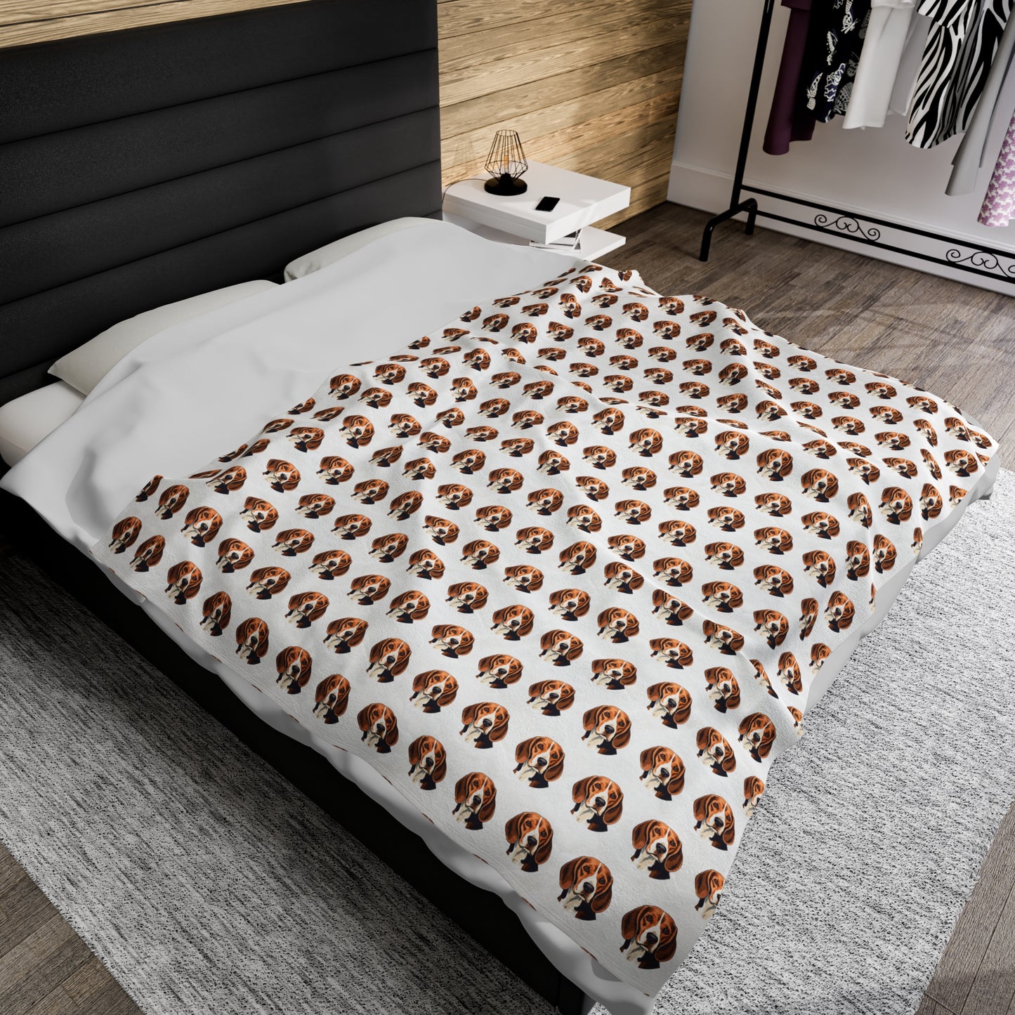 Beagle Velveteen Plush Blanket (White)