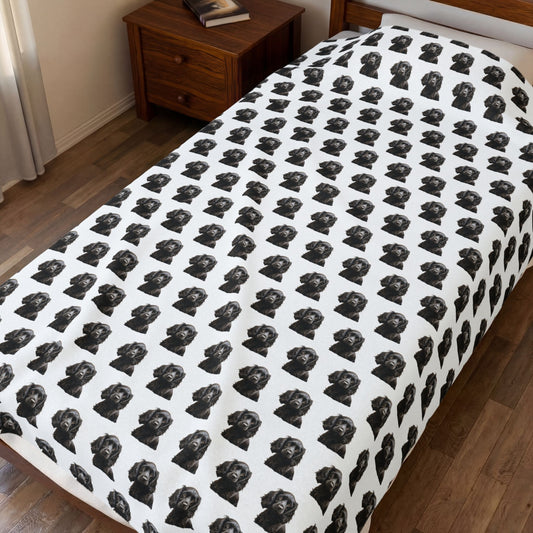 Black Cocker Spaniel Blanket (Velveteen Plush, White)