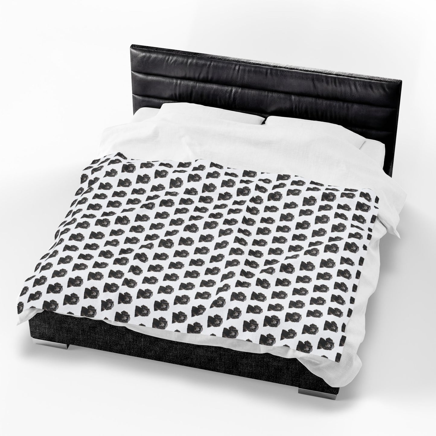 Black Cocker Spaniel Blanket (Velveteen Plush, White)