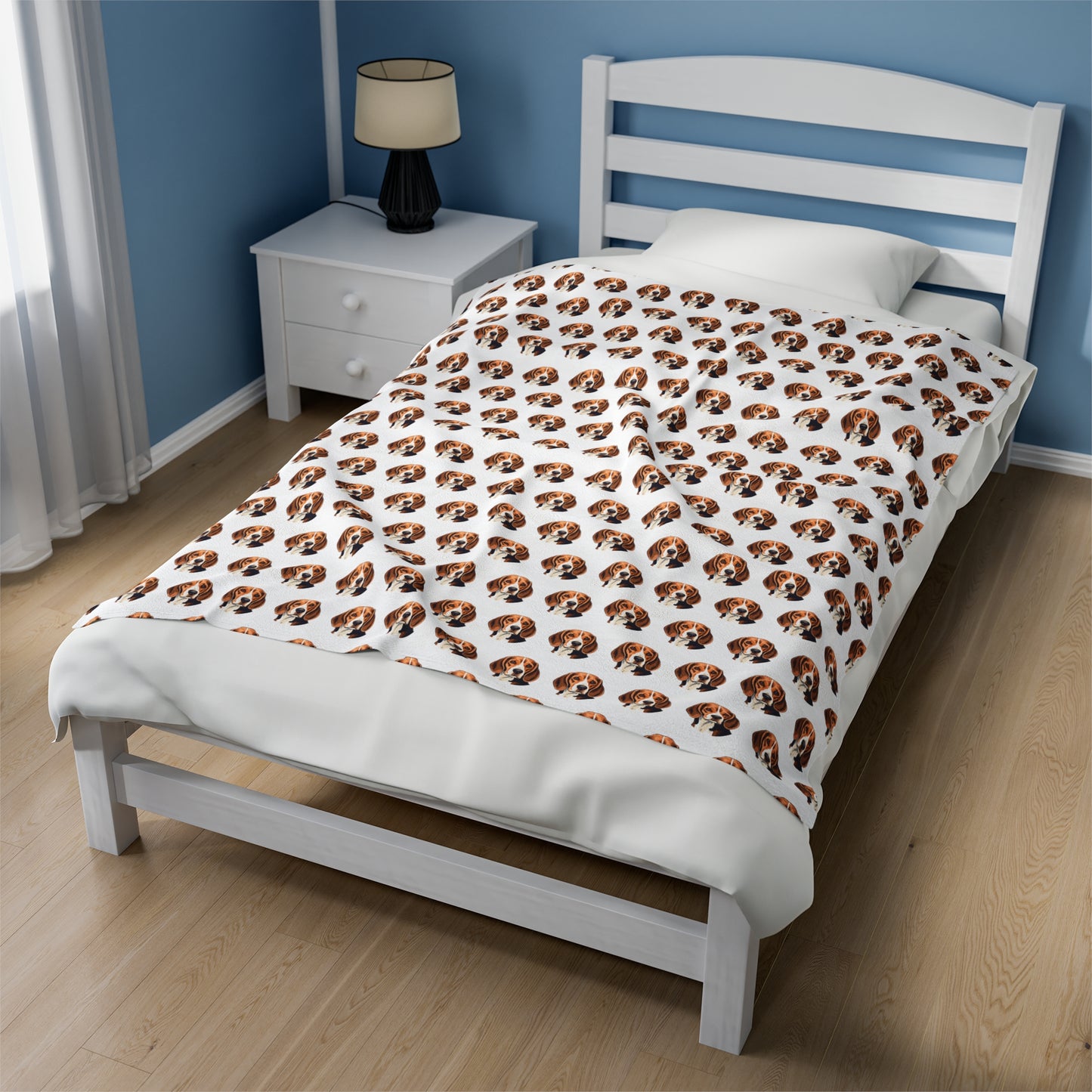 Beagle Velveteen Plush Blanket (White)