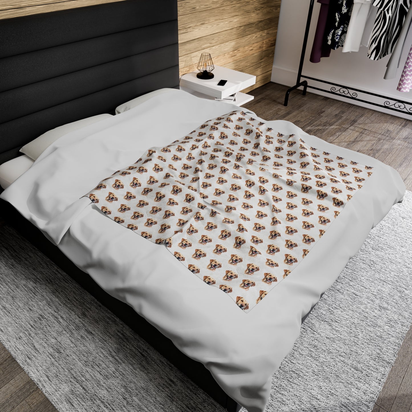 Labrador Retriever Velveteen Plush Blanket (White)
