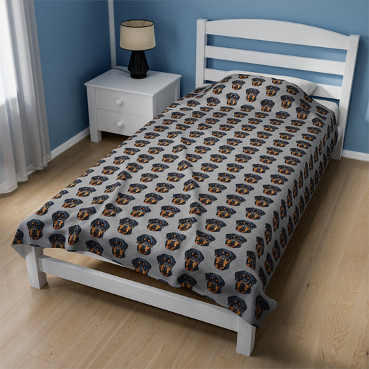 Rottweiler Velveteen Plush Blanket (Light Grey)
